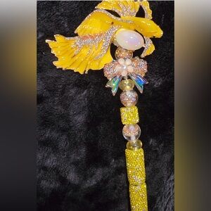 Elegant Yellow and Gold Floral Writing Pen